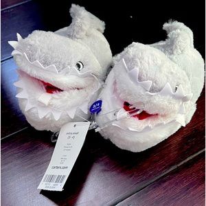 Shark slippers NWT